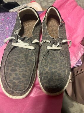 Woman’s Hey Dude “Jungle Brown” Wendy shoes Sz 12